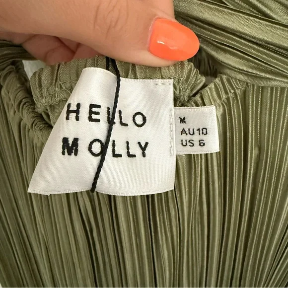 Hello Molly Olive Green Pleated Dress NWT - Picture 3 of 3